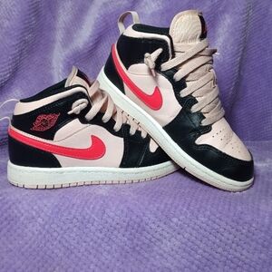 Nike Jordan 1s
